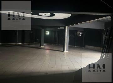 Local comercial · 750m² · Local en Loma de Canteras (Lomas de Cantera)