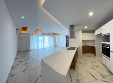 Departamento · 187m² · 2 Recámaras · 2 Estacionamientos · Departamento de 2 Recámaras en Renta en Icono Towers Cancún