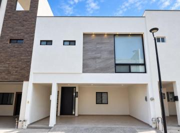 Casa · 3 Recámaras · 2 Estacionamientos · Casa en Renta en La Encomienda Escobedo N. L.