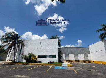 Bodega comercial , Mérida · Bodega en Renta en Periférico Poniente 2,400 m² Altura Tixcacal