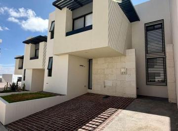 Casa en condominio de 4 habitaciones, El Marqués · En Venta Casa de 4 Recámaras (Opción a Dos Más) y 4 Baños Completos. en Uno de Los Mejores Clusters