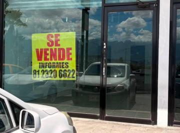 Local comercial de 2 habitaciones, Monterrey · Local de Doble Altura