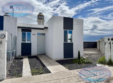 Casa · 54m² · 2 Recámaras · 1 Estacionamiento · Casa en Venta Cerca Salida a Mexico con Terreno Grande, Frac. Cristobal Colon