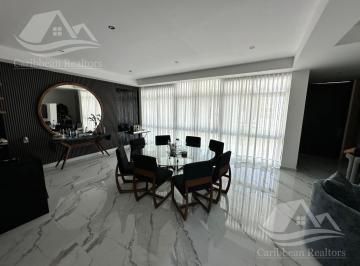 Casa · 431m² · 4 Recámaras · 6 Estacionamientos · Casa en Venta en Laguna I