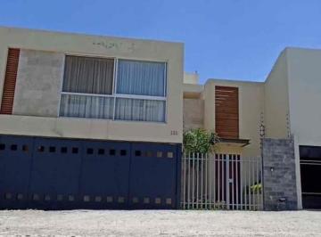 Casa · 3 Recámaras · Casa en Venta en Lomas del Tecnológico
