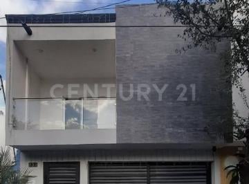 Casa · 164m² · 3 Recámaras · 2 Estacionamientos · Casa en Venta en Rincon de La Hacienda en Guadalupe, N. L.