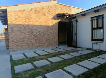 Casa de 3 habitaciones, San Juan del Río · Se Renta Casa de Una Planta Fracc Privado Cipreses IV, Tres Recámaras, Dos Baños, Completos