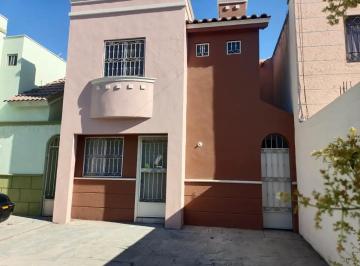 1 · Casa en Renta en Jardines del Canadá, Gral. Escobedo, Cerca de La Av Benito Juárez y Las Torres.