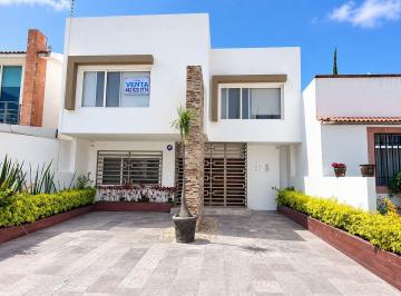 dfea8d5fb9553c1fb3366eb2442fb7316572a0c3f4a03c9dfa733ac0287ba82d · Casa en Venta en Cumbres del Lago Juriquilla Queretaro