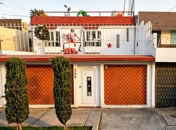 Casa de 4 habitaciones, Iztapalapa · Casa de 235 m² con 4 Recámaras en Venta en Lomas Estrella