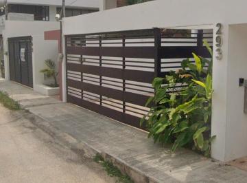 Casa de 3 habitaciones, Mérida · Remate Bancario en Montes de Amé