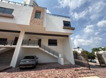 Casa de 3 habitaciones, León · Renta de Casa en Gran Jardin con Roof Gaarden