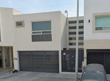 Casa de 4 habitaciones, Monterrey · Venta de Casa en Cumbres Elite, Monterrey, Nuevo León.