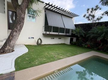 Casa de 4 habitaciones, Cuernavaca · Casa en Renta en Lomas de Vista Hermosa