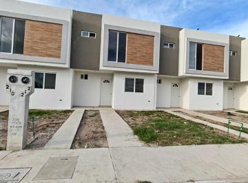 Casa · 104m² · 3 Recámaras · 2 Estacionamientos · Casa en Venta Fraccionamiento San Miguel - (4)