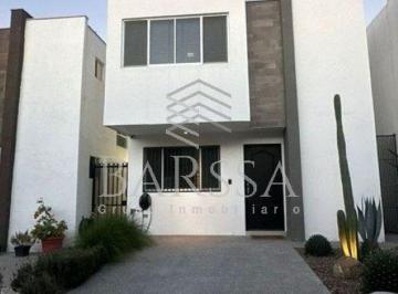 ed326f32a3c6b87a09352122e4d98ce3a6943ebcbba8e7ccf16d32deee06a358 · Increible y Hermosa Casa en Dominio Cumbres Arezzo Residencial