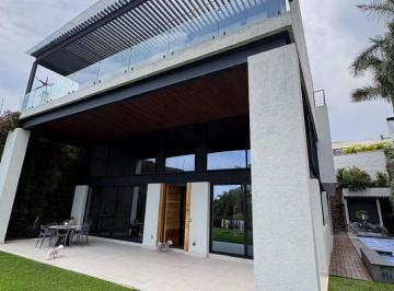 Casa de 5 habitaciones, Cuernavaca · Casa en Venta o Renta en Vista Hermosa