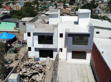 Casa · 137m² · 3 Recámaras · 4 Estacionamientos · Casa Buenos Aire Sur
