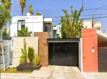 Casa de 4 habitaciones, Mérida · Invierte en Tu Futuro con Esta Hermosa Casa a Excelente Precio y con Buenísima Ubicación
