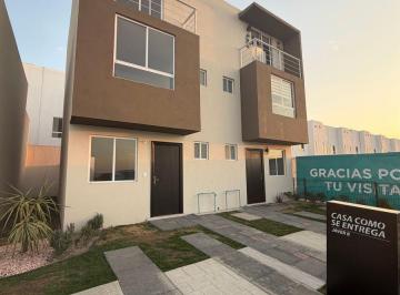 Casa en Venta de 3 habitaciones 14 de Diciembre · Casa de 3 Recamaras con 3.5 Baños. Aplica Para Infonavit y Fovissste