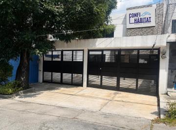 Casa de 3 habitaciones, Naucalpan de Juárez · Casa Remodelada en Venta en Ciudad Satelite