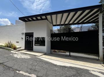 Casa · 229m² · 3 Recámaras · 2 Estacionamientos · Casa en Renta en Bosques de Bolognia - Bosques del Lago Ac 27 - 1049