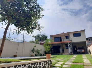Casa de 4 habitaciones, Cuernavaca · Casa en Lomas de Cortés