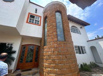 Casa en condominio de 4 habitaciones, Jiutepec · Residencia en Venta en Parque Sumiya