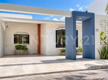 Casa · 85m² · 2 Recámaras · 1 Estacionamiento · Casa de Una Planta a Pocos Pasos de La Playa - Tohoku, Playa del Carmen