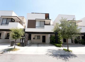 Casa de 4 habitaciones, Monterrey · Hermosa Casa de 3 Niveles en Fraccionamiento Montellán con Amenidades Premier & Seguridad 24/7