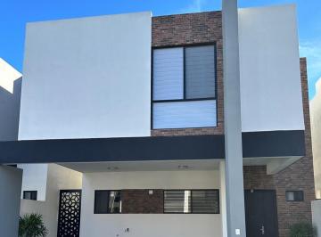 Casa · 203m² · 3 Recámaras · 2 Estacionamientos · Casa en Renta en Saltillo Amueblada Alyssa Residencial