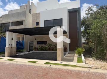 Casa · 354m² · 5 Recámaras · 2 Estacionamientos · Casa - Fraccionamiento	vía Cumbres Residencial