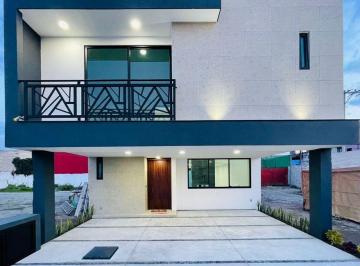 Casa · 3 Recámaras · 3 Estacionamientos · Casa en Venta Metepec Residencial