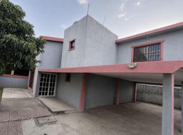 Casa de 3 habitaciones, Altamira · Casa en Venta en El Centro de Altamira, 3 Recámaras y Amplio Terreno