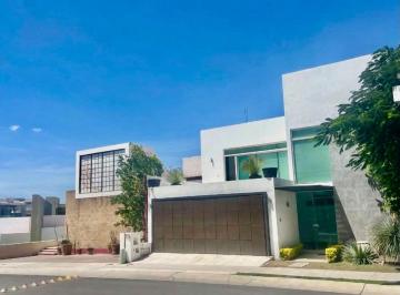 Casa en condominio de 3 habitaciones, Querétaro · Renta Casa en Mision San Jeronimo con Recamara en Planta Baja y Cuarto de Servicio y Amenidades
