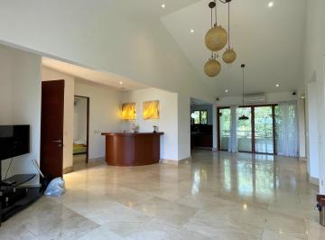 Departamento · 245m² · 4 Recámaras · 2 Estacionamientos · Penthouse de 4 Rec. en Renta en Selvamar