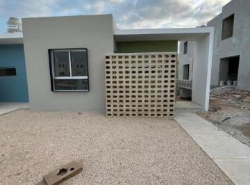 Casa · 140m² · 2 Recámaras · 1 Estacionamiento · Casa en Venta en Las Palmas, Mérida Yucatán