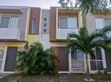 Casa de 2 habitaciones, Medellín · Amueblada y Equipada en Privada con Alberca y Amenidades, Lagos de Puente Moreno