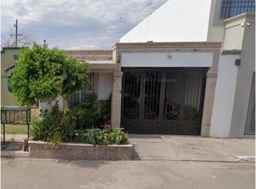 Casa de 3 habitaciones, Cajeme · Casa de 150 m² con 3 Recámaras en Venta en Montecarlos