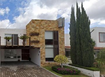 Casa de 3 habitaciones, Querétaro · Venta de Casa en Queretaro