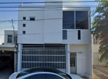 Casa de 3 habitaciones, Culiacán · Casa de 122 m² con 3 Recámaras en Venta en Privada La Estancia