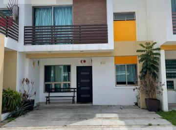 Casa · 200m² · 4 Recámaras · 2 Estacionamientos · Casa en Rincon de La Marina