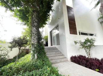 Casa de 2 habitaciones, Guadalajara · Hermosa Casa en Renta en Prados Providencia en Exclusiva Privada