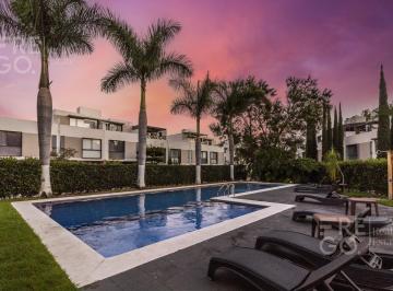 Casa · 98m² · 2 Recámaras · 2 Estacionamientos · Casa en Venta en Zoi Residencial, Bosques del Centinela, Zapopan Jal.