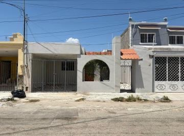 8d7bbfb70cb0f5e9e3c2b0a41541cb4cb0758439ed2f873b57374bdac95ae84d · Casa en Venta en Col. Pensiones Merida Yucatan