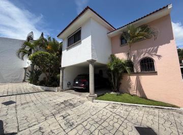 Casa · 124m² · 3 Recámaras · 3 Estacionamientos · Casa en Fraccionamiento Lomas de Atzingo