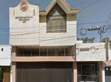 Casa de 3 habitaciones, Celaya · Venta de Casa en Las Arboledas. Celaya, Guanajuato.