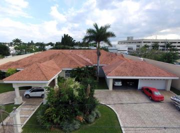 Casa · 829m² · 6 Recámaras · 8 Estacionamientos · Hermosa Residencia en Montes de Ame. Norte de Mérida. Alta Plusvalía