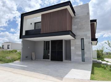 Casa de 3 habitaciones, León · Casa en Venta Lomas del Molino V, Leon Gto. con Recámara en Planta Baja y Frente a Área Verde