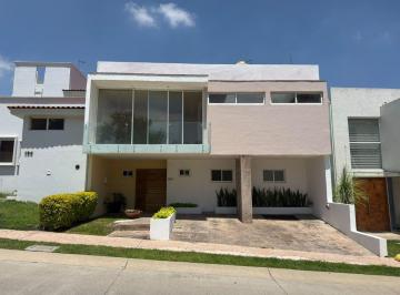 Casa de 4 habitaciones, Tlajomulco de Zúñiga · Casa en Venta en Senderos de Monte Verde